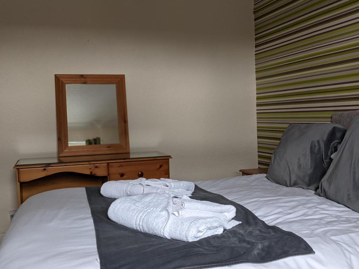 Crown Hotel Langholm Zimmer foto